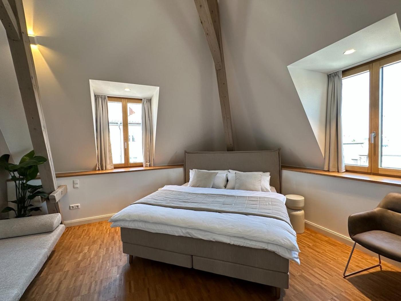 アウグスブルクTruly - Viel Platz Fuer Business & Familie - Modern, Garage, Fahrstuhlアパートメント エクステリア 写真