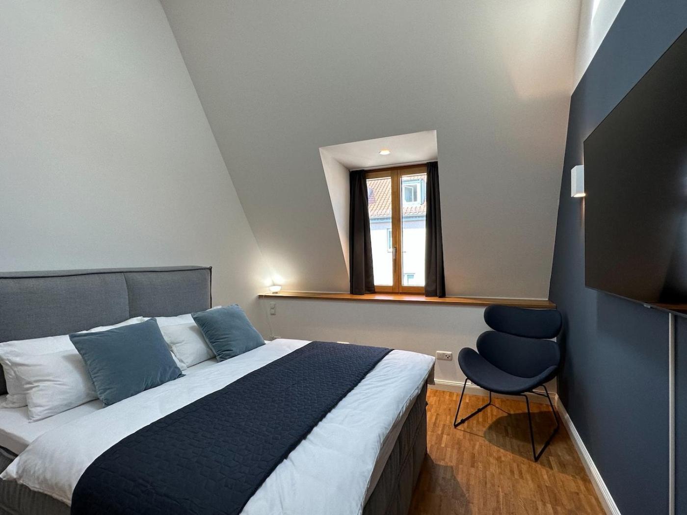 アウグスブルクTruly - Viel Platz Fuer Business & Familie - Modern, Garage, Fahrstuhlアパートメント エクステリア 写真